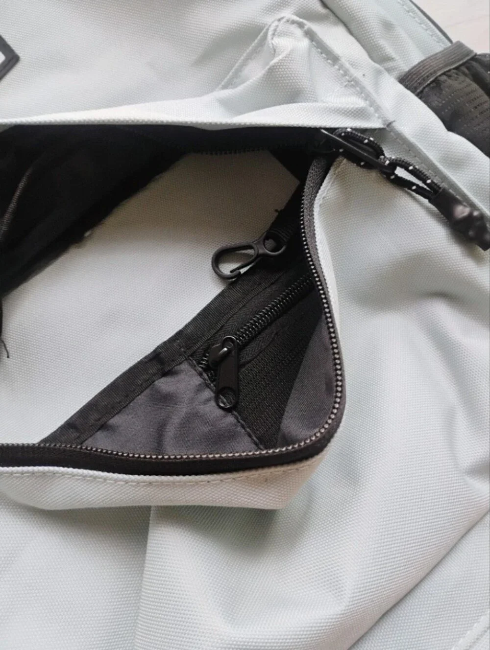 QUIKSILVER NEW Locket Backpack With Laptop Sleeve